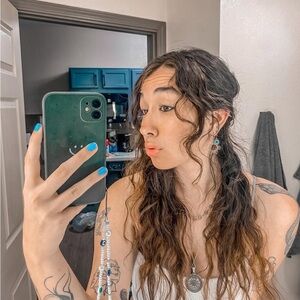 Meet your Posher, Kadalena